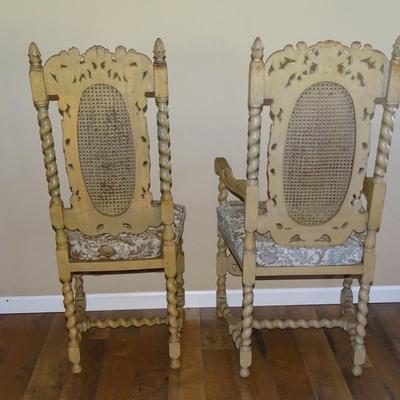 Pair of 18th Century Wood Carved Chair Cherubs Holding a Crown and Flowers, Throne or Italian Hall Chair
