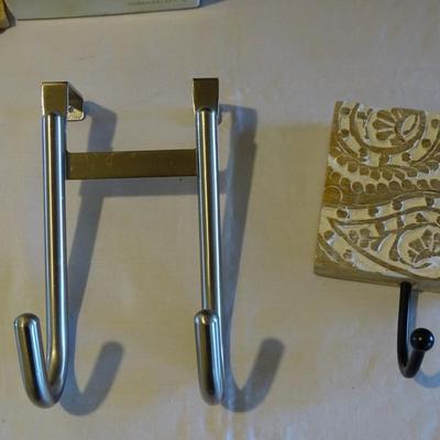 Various Bathroom Decor and Items