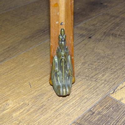 Unique Vintage French Country Style 3-Legged Side Table