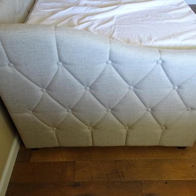 Twin Tufted Fabric Day Bed with Trundle and Two Twin Mattresses