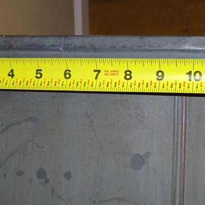 Metal Plant Stand (32" Tall)