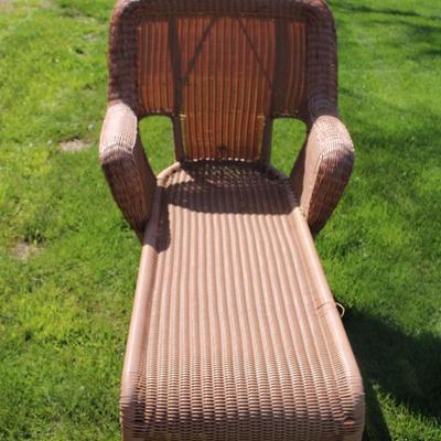 Hampton Day Outdoor Lounge Chair