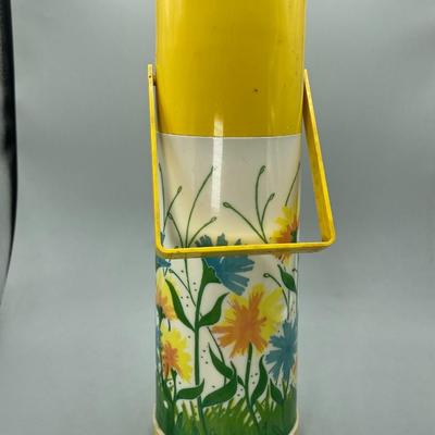 Vintage Aladdin Thermos Pump-a-Drink Floral design Yellow Blue