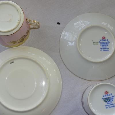 Large Set of Antique Teacup and Saucers Sets and Sugar Pot