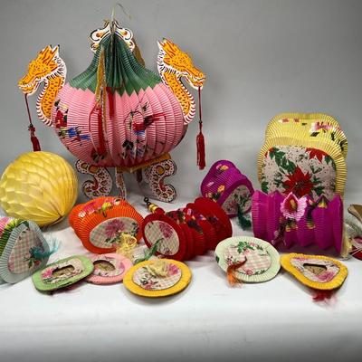 Mid-Century Japanese Oriental Accordion Paper Lanterns Lot of 15 1950's 1960's