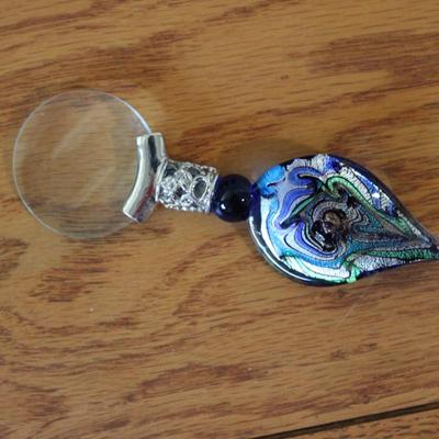Colorful Decorative Art Glass Handled Magnifying Glass