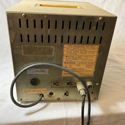 387 Vintage SANYO Monitor VM-4509