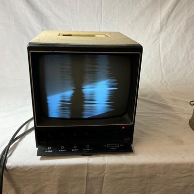 387 Vintage SANYO Monitor VM-4509