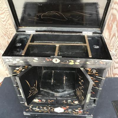 JEWELRY BOX