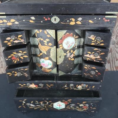 JEWELRY BOX