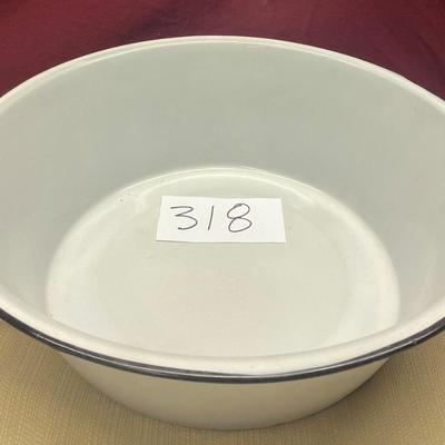 Enamel Pan with Handles