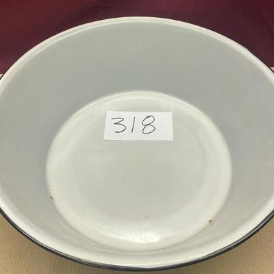 Enamel Pan with Handles