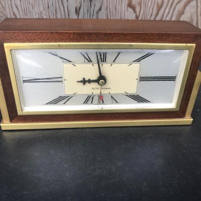 MID CENTURY CLOCK
