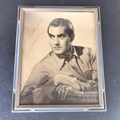 AUTOGRAPH LOT
