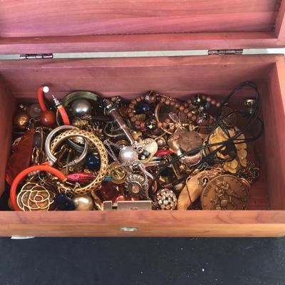 ESTATE JEWELRY LOT