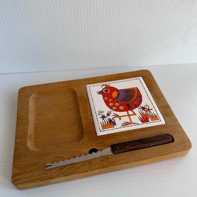 VINTAGE WOOD & TILE CHEESE BOARD