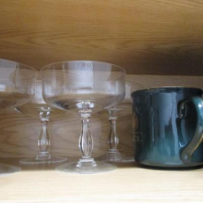 Glasses & Coffee Mugs