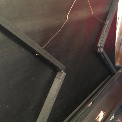 Raven Screen portable projector screen