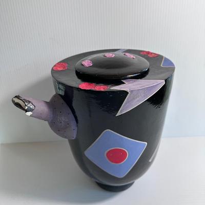 1980's VINTAGE STUDIO ART POTTERY VESSEL W/LID SIGNED
