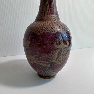 CHINESE POTTERY VASE