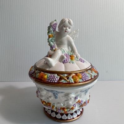 VINTAGE ITALIAN CERAMIC PAINTED CHERUB MUSIC BOX