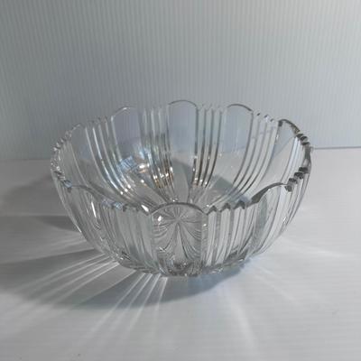 CRYSTAL CENTERPIECE BOWL