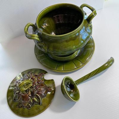 VINTAGE CALIFORNIA POTTERY 4 PC SOUP TUREEN 1961
