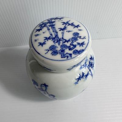 BLUE & WHITE GINGER JAR