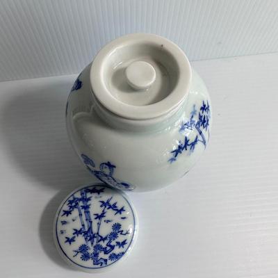 BLUE & WHITE GINGER JAR
