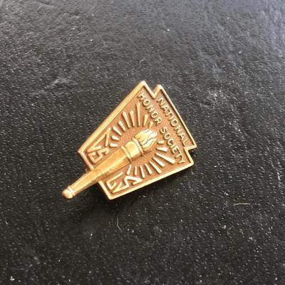 10KT GOLD BADGE