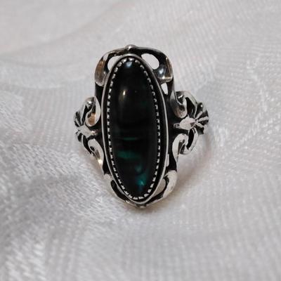 RM Unique Dyed Mother Of Pearl Ring Size 7