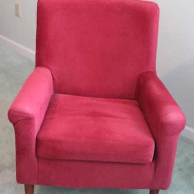 Straight Line Upholstered Chair