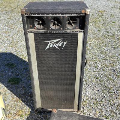 395 PEAVEY T-800 Frequency Projector & XR-500 Mixer Amp