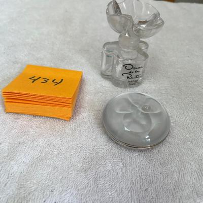 Oscar De Le Renta Lot