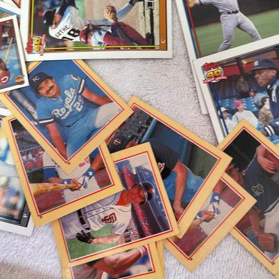 Lot of Baseball Cards
