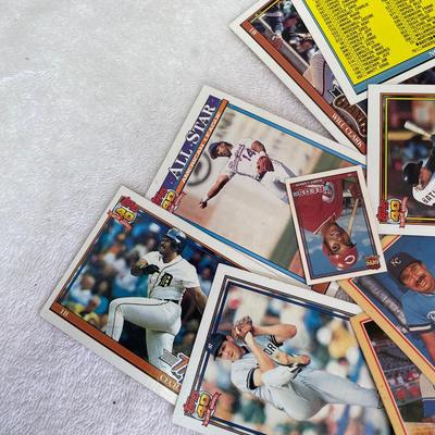 Lot of Baseball Cards