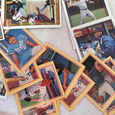 Lot of Baseball Cards