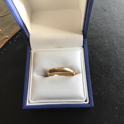 14KT GOLD RING