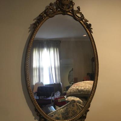 Decorative oval mirror