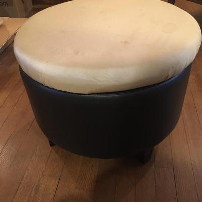 Storage ottoman