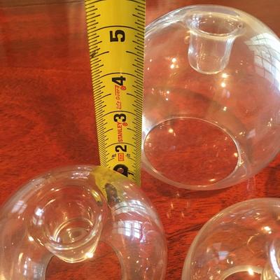Circular candle holder