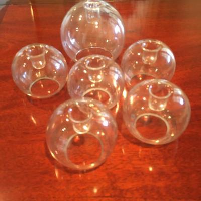 Circular candle holder