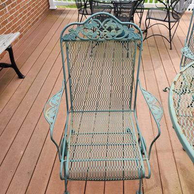 Wire Mesh Patio Table W 4 Spring Chairs 48