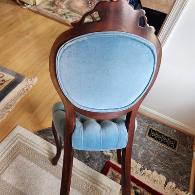 Vintage Blue English Victorian Tuft back Accent Side chair w Rose Carving