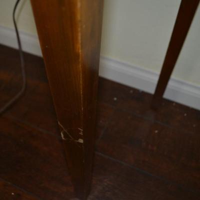 LOT 214. VINTAGE FOLDING GATE LEG TABLE