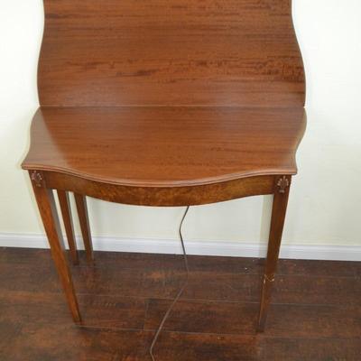 LOT 214. VINTAGE FOLDING GATE LEG TABLE