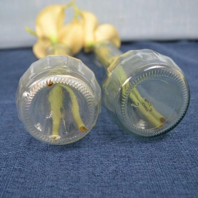 LOT 223. GLASS HOME DECOR ITEMS