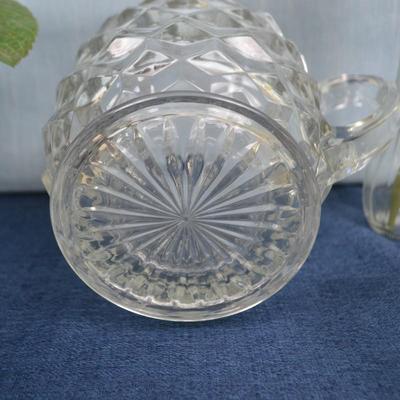 LOT 223. GLASS HOME DECOR ITEMS