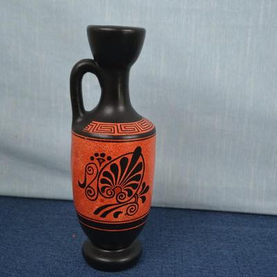 LOT 224. HOME DECOR, BARWARE AND GREEK VASE