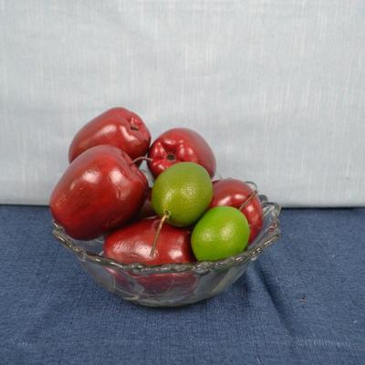 LOT 225 GLASS BOWL, DECORATIVE FRUIT AND TURKEY SALT AND PEPPER SET